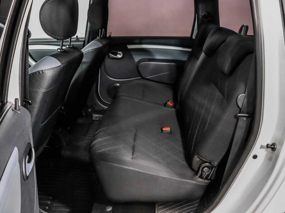 Купить Lada (ВАЗ) Largus Cross, 2015, 175 547 км, фото №10