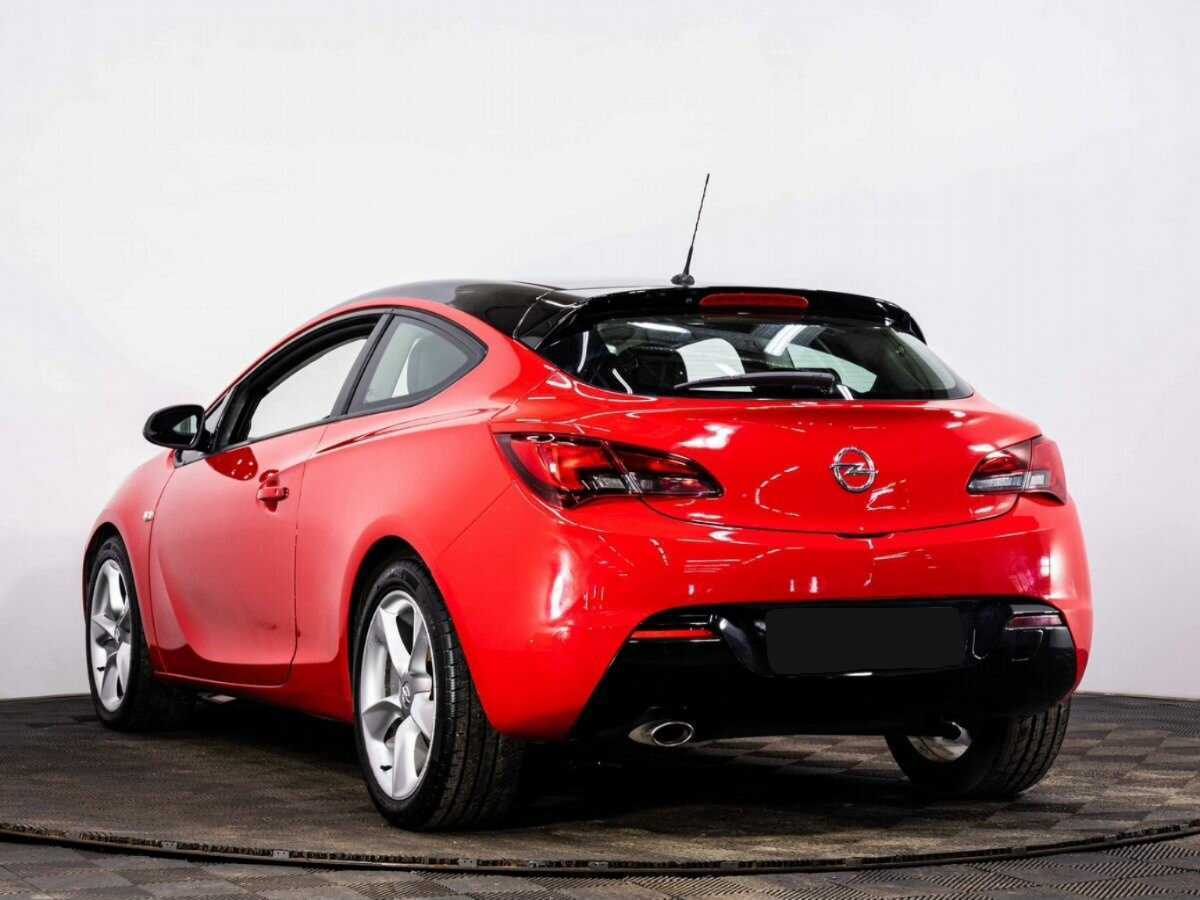 Купить Opel Astra GTC, 2012, 320 317 км, фото №4