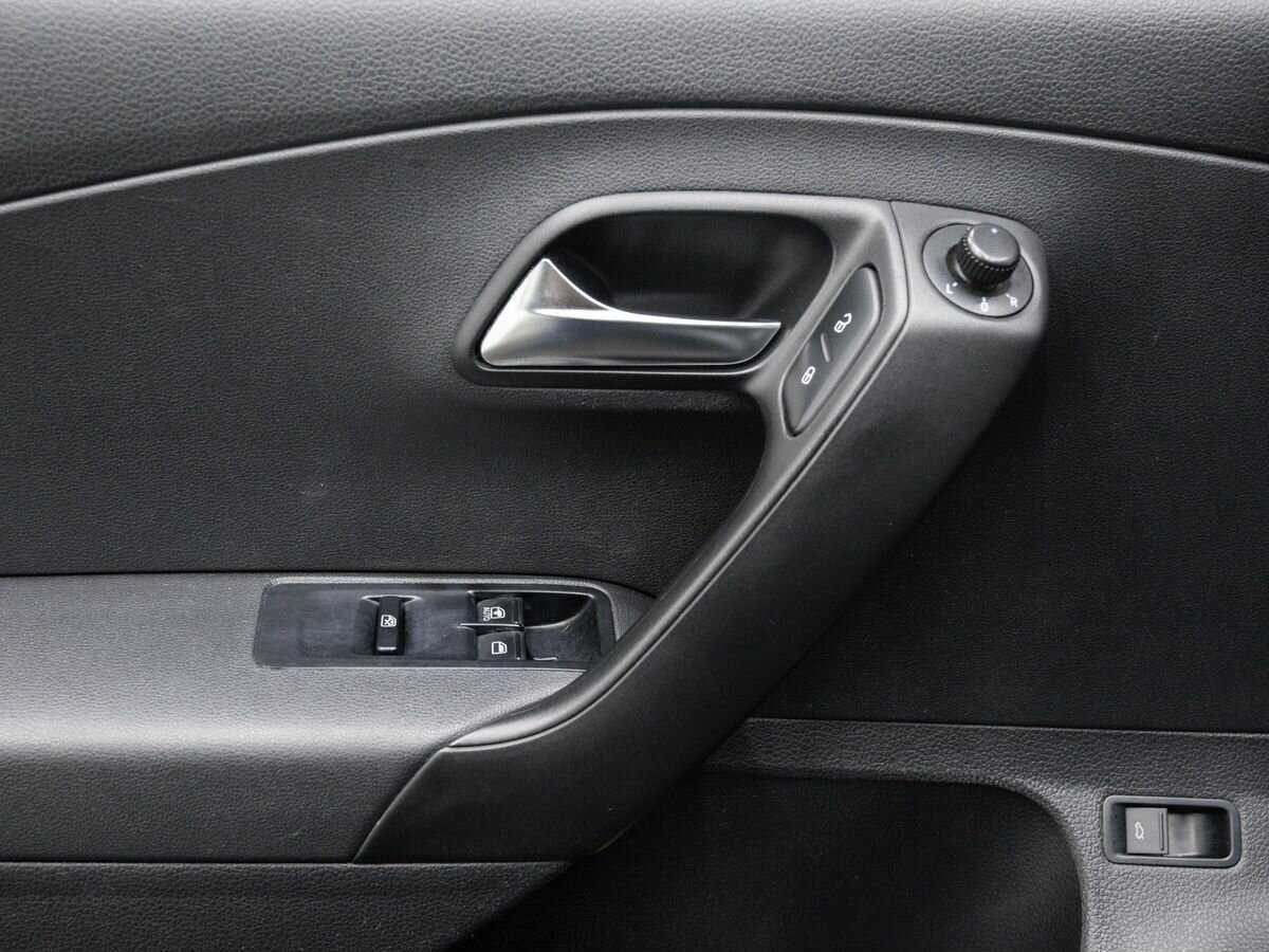 Купить Volkswagen Polo, 2014, 184 000 км, фото №16