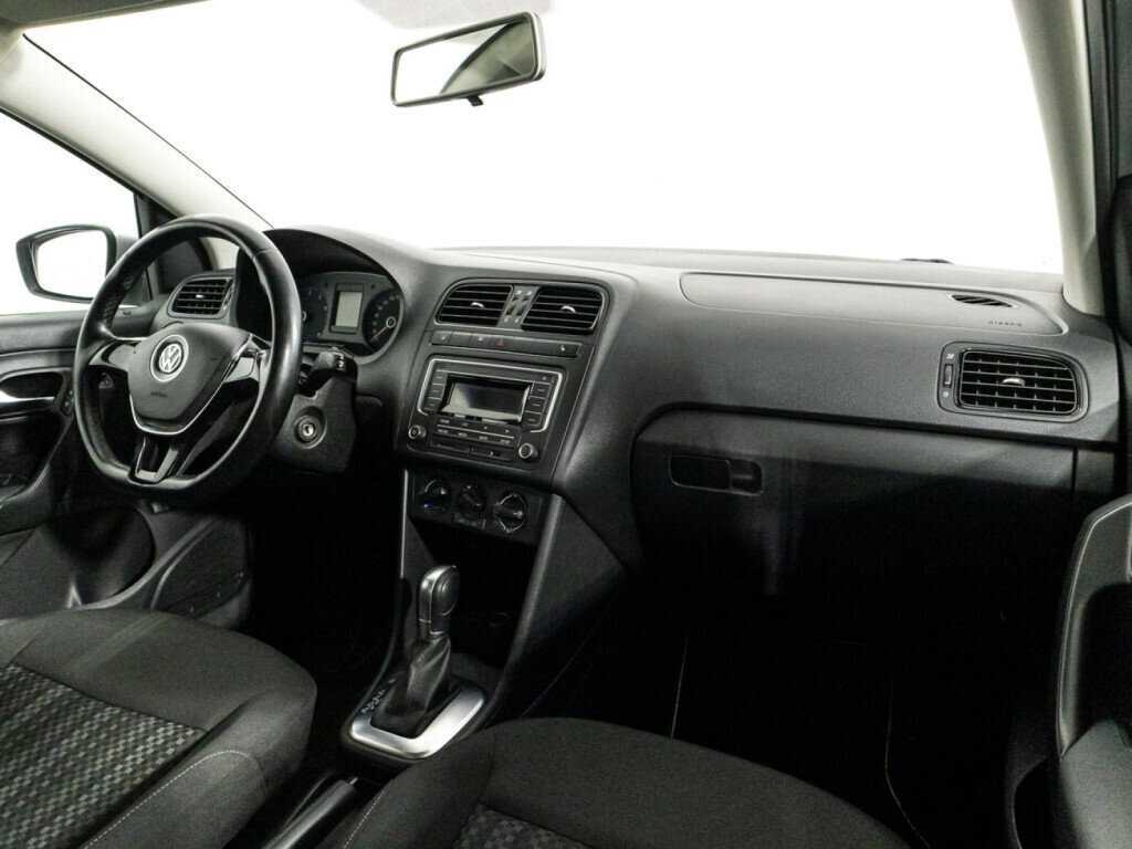 Купить Volkswagen Polo, 2016, 117 617 км, фото №9
