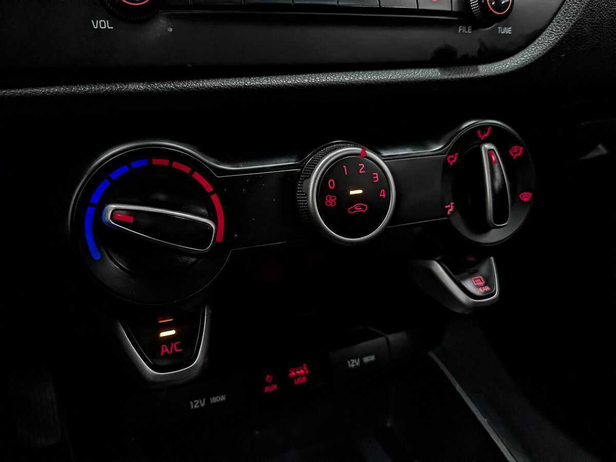 Купить Kia Rio X-Line, 2020, 179 758 км, фото №21