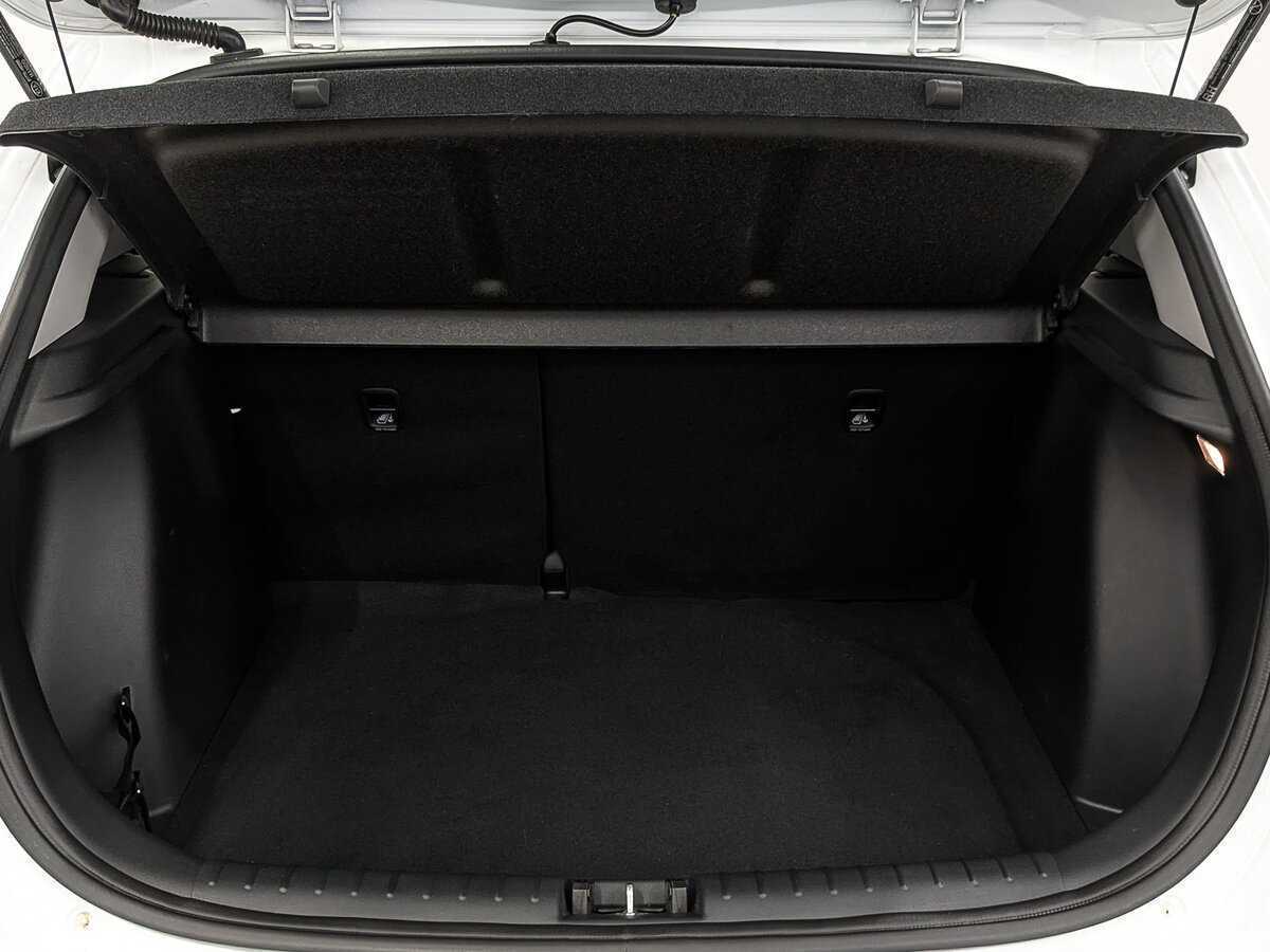 Купить Kia Rio X-Line, 2020, 55 892 км, фото №10