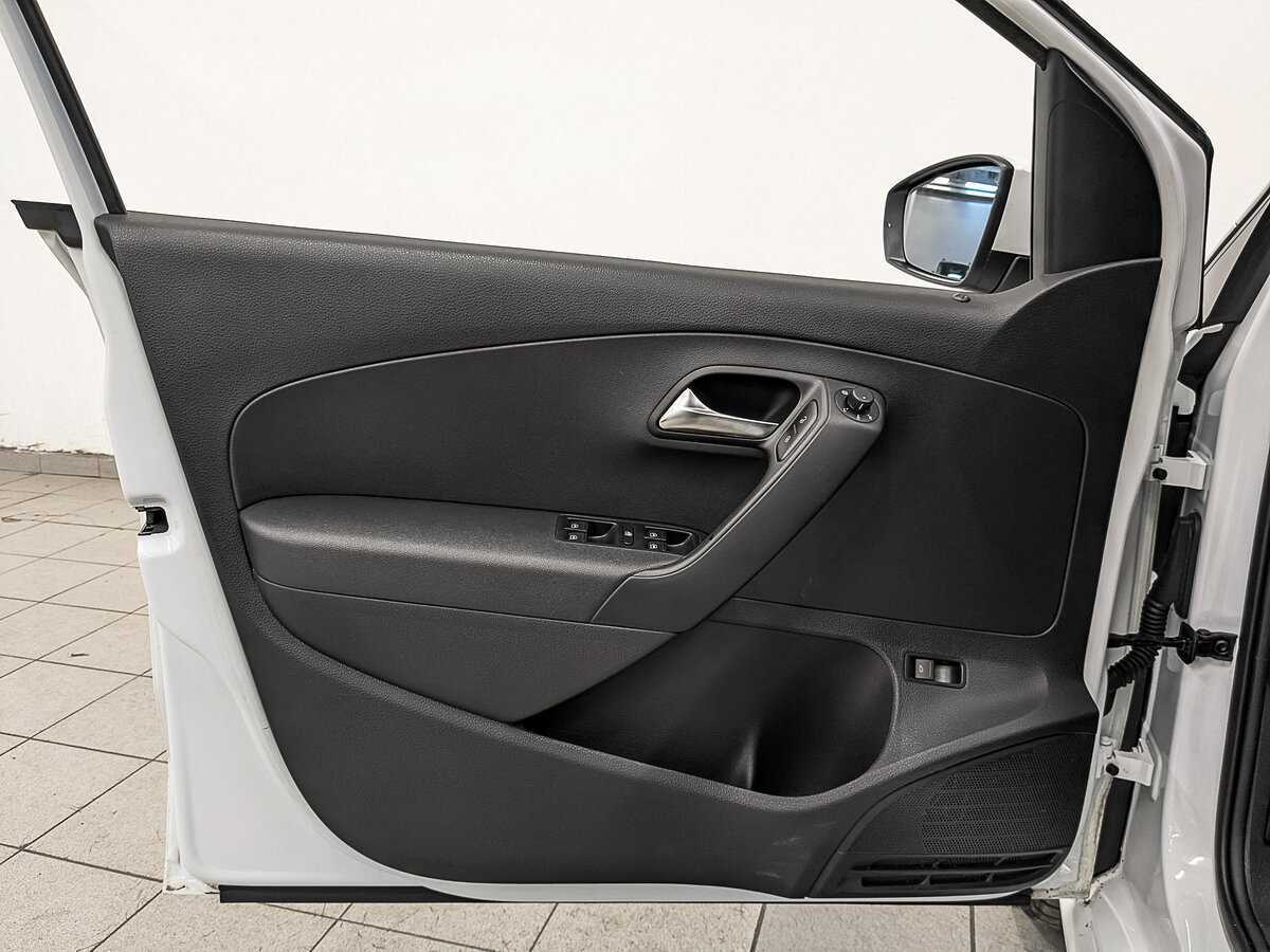 Купить Volkswagen Polo, 2018, 31 589 км, фото №19