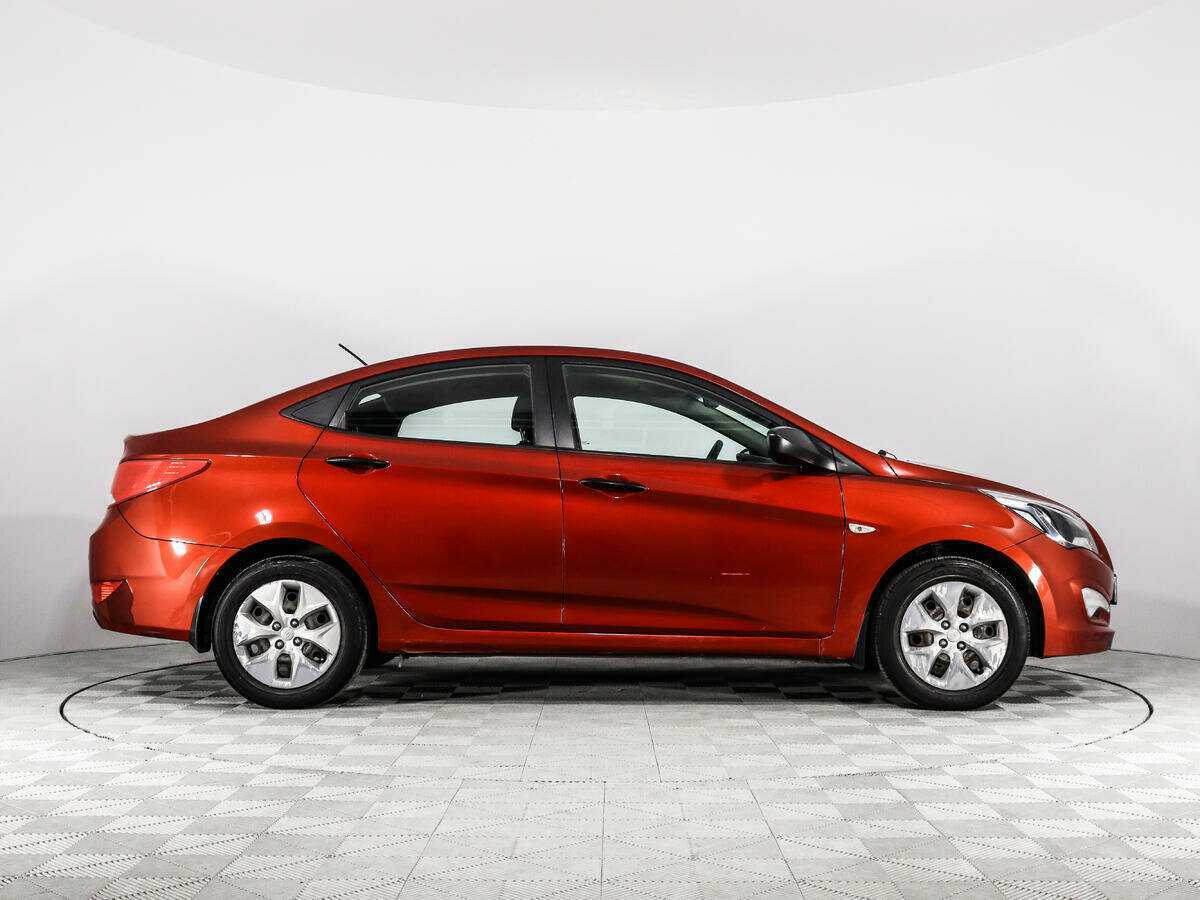 Купить Hyundai Solaris, 2016, 82 559 км, фото №4