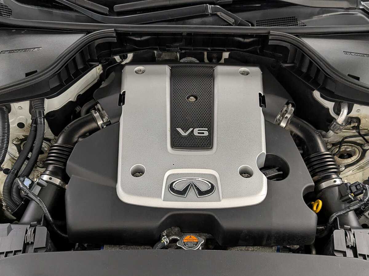 Купить Infiniti Q70, 2016, 88 021 км, фото №9