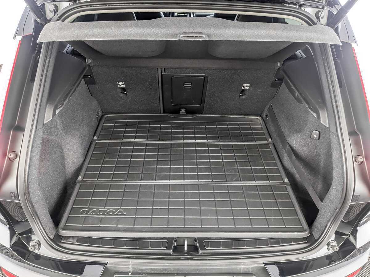 Купить Volvo XC40, 2019, 81 524 км, фото №11