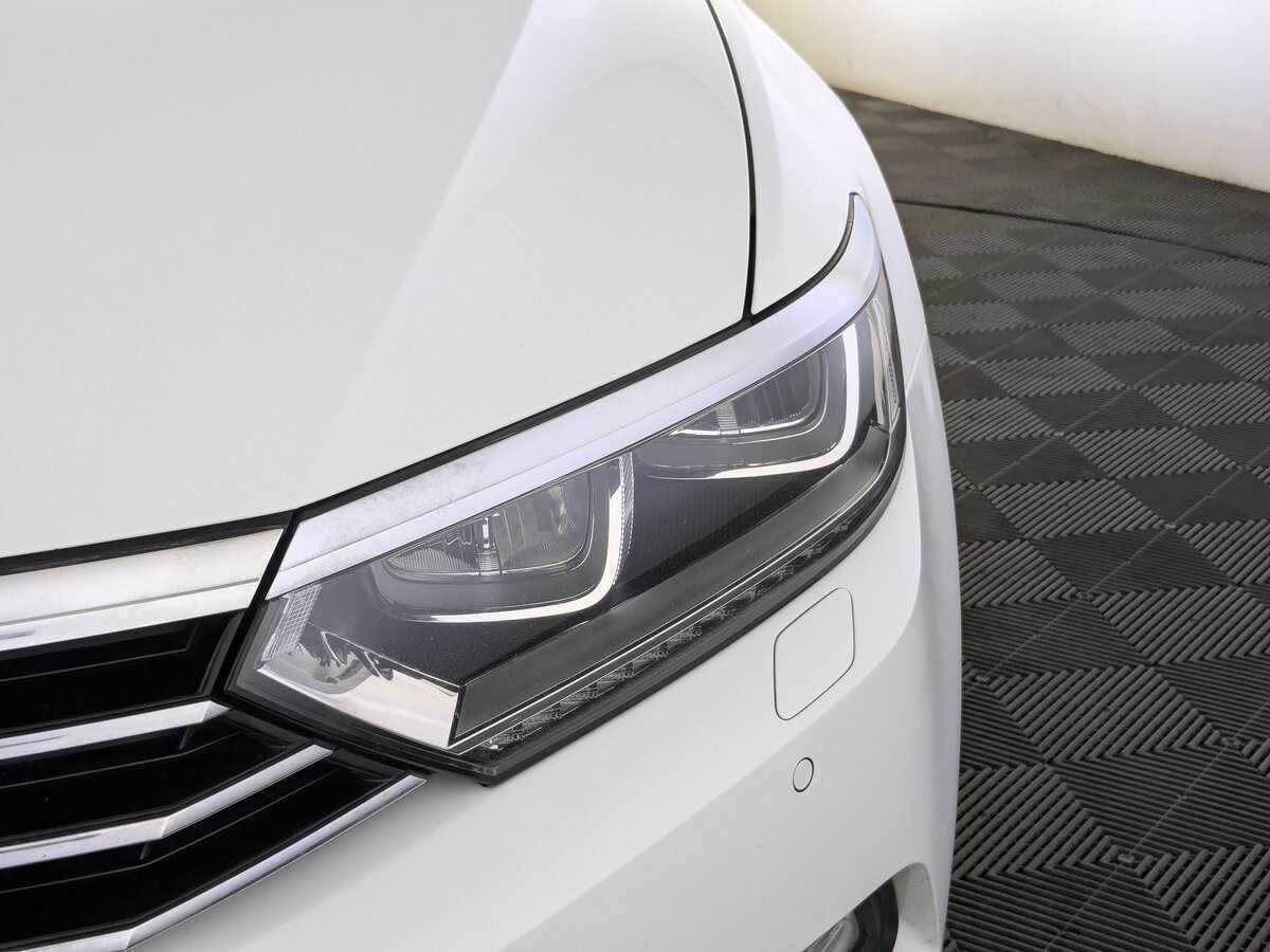 Купить Volkswagen Passat, 2019, 56 357 км, фото №11