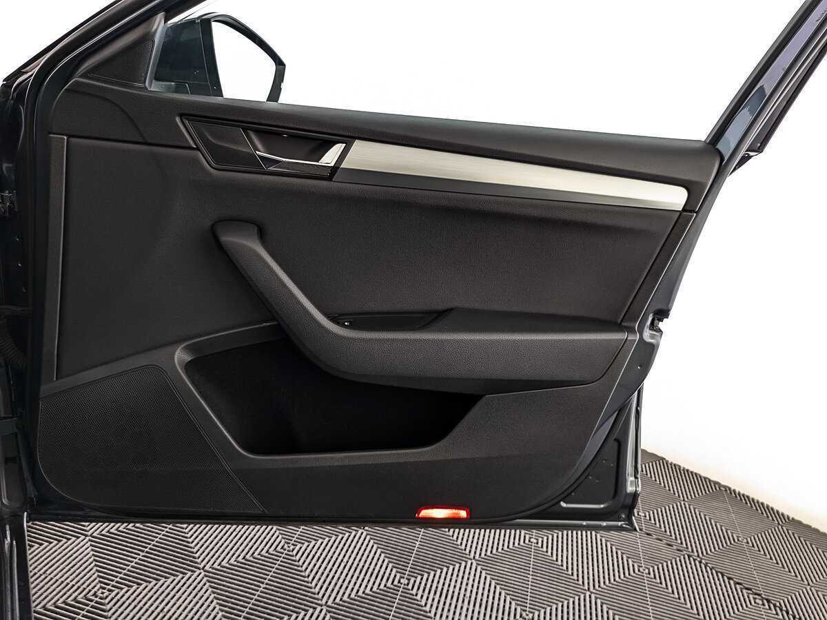Купить Skoda Superb, 2019, 121 088 км, фото №23