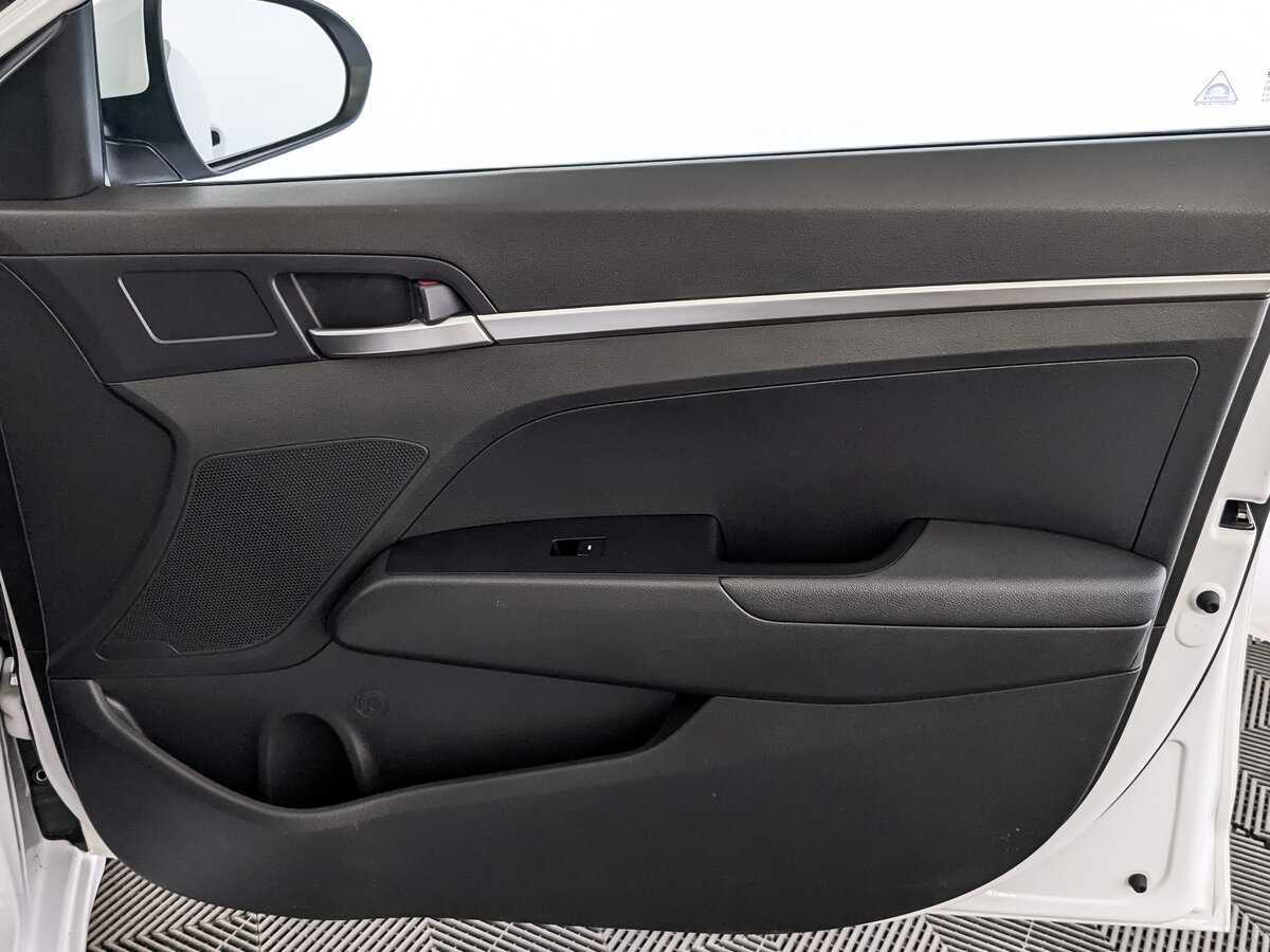 Купить Hyundai Elantra, 2019, 52 091 км, фото №25