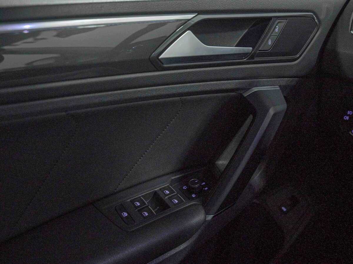 Купить Volkswagen Tiguan, 2018, 144 068 км, фото №11