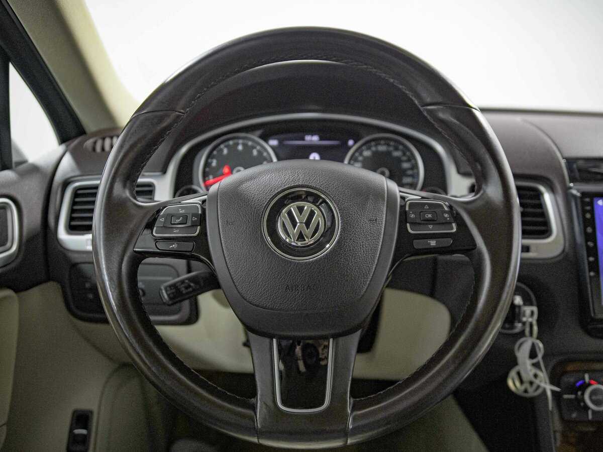 Купить Volkswagen Touareg, 2013, 211 283 км, фото №9