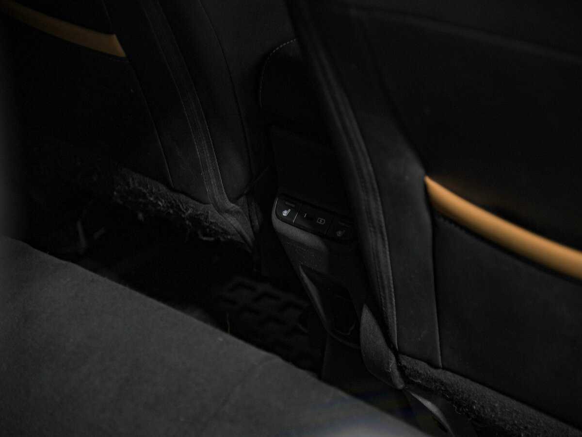 Купить Lada (ВАЗ) XRAY Cross, 2021, 56 300 км, фото №17