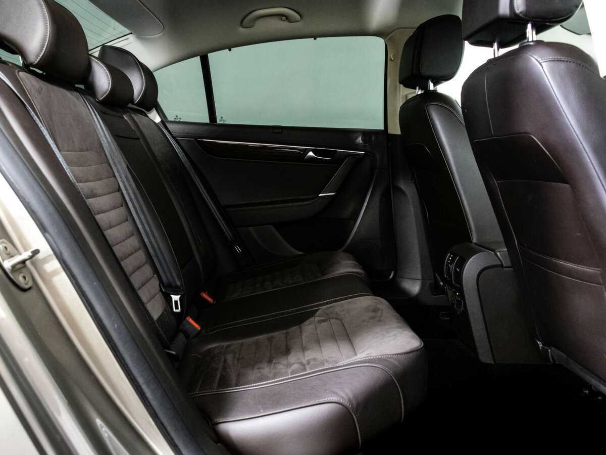 Купить Volkswagen Passat, 2012, 245 842 км, фото №19