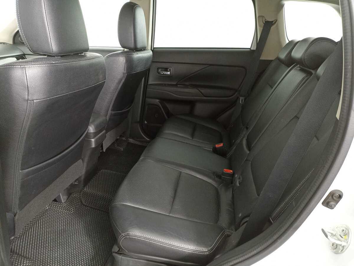 Купить Mitsubishi Outlander, 2017, 188 467 км, фото №10