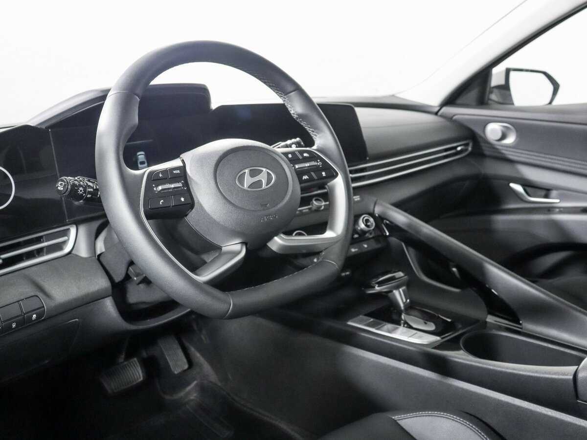 Купить Hyundai Elantra, 2023, 15 220 км, фото №11
