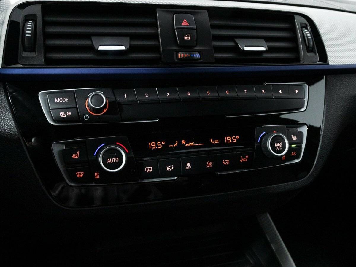 Купить BMW 1 серии 118i, 2018, 59 400 км, фото №17