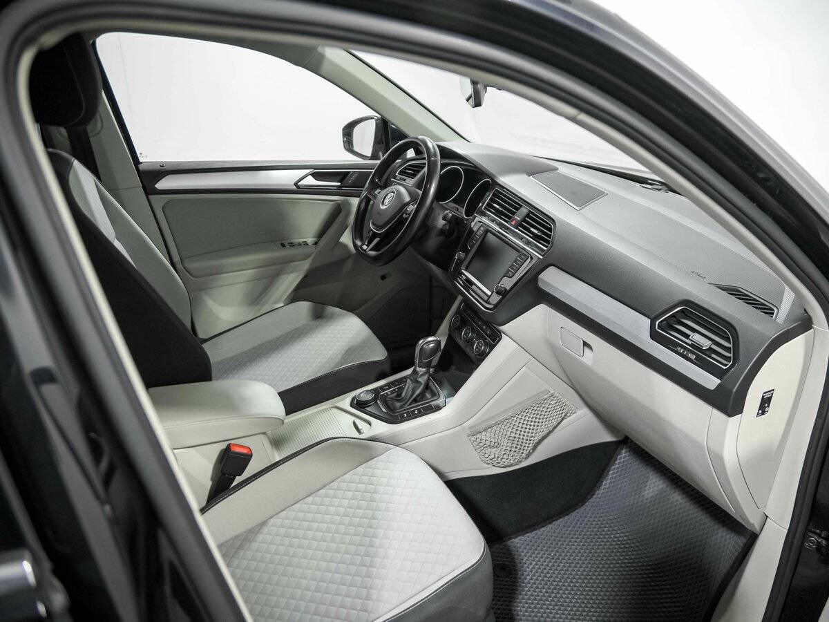 Купить Volkswagen Tiguan, 2017, 152 847 км, фото №17