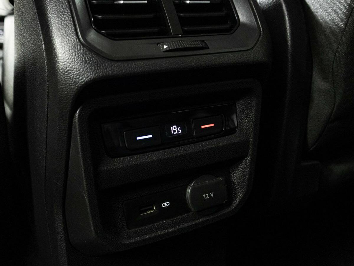 Купить Volkswagen Tiguan, 2020, 115 856 км, фото №22