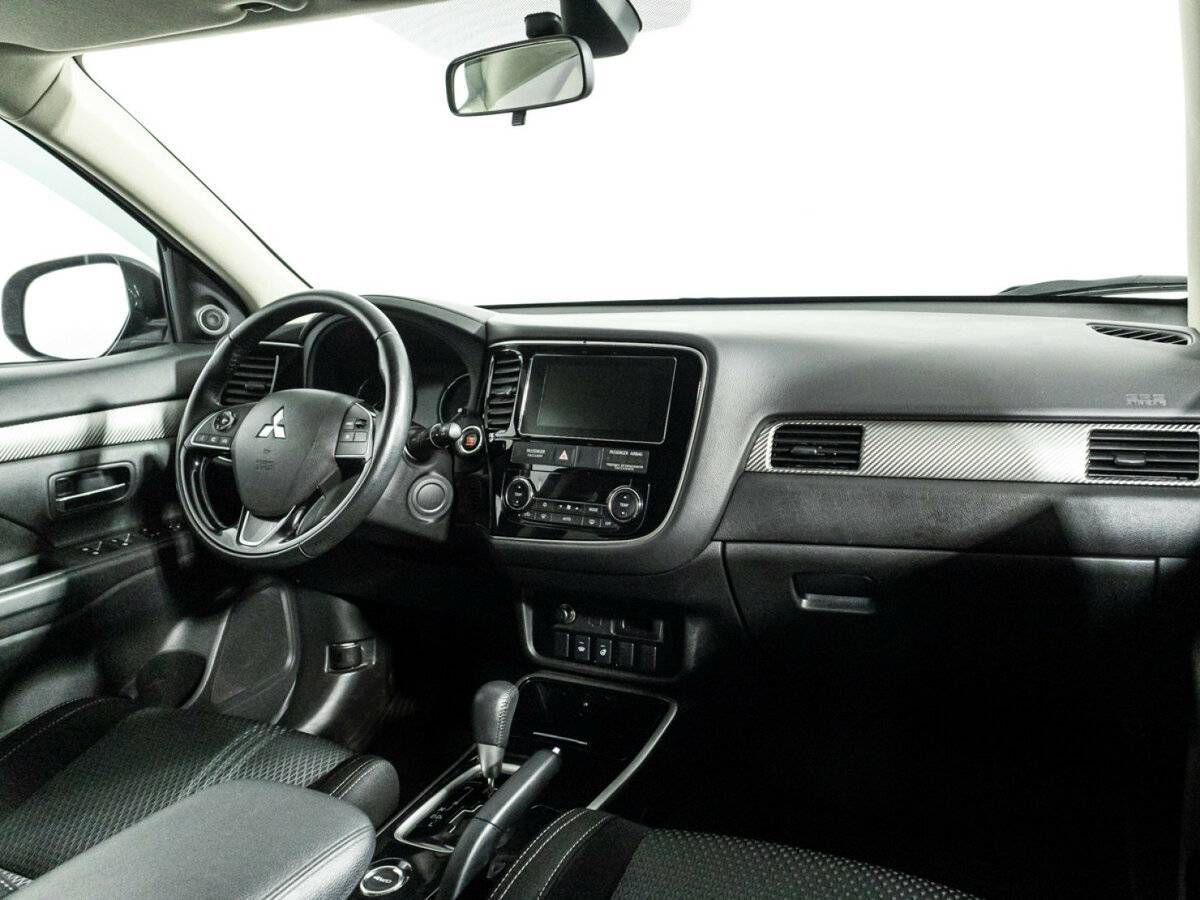 Купить Mitsubishi Outlander, 2018, 88 790 км, фото №9