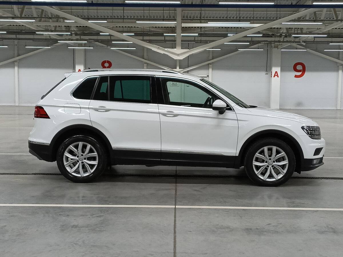 Купить Volkswagen Tiguan, 2018, 160 240 км, фото №4