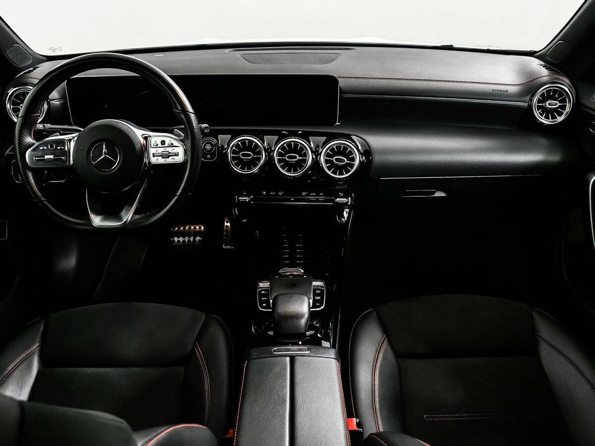 Купить Mercedes-Benz CLA 200, 2019, 74 785 км, фото №11