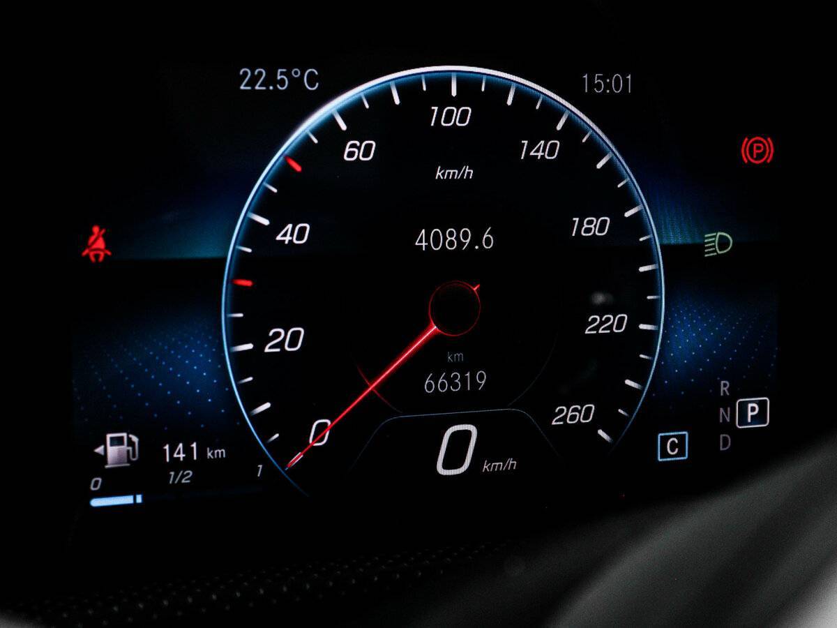 Купить Mercedes-Benz CLA 200, 2019, 65 061 км, фото №11