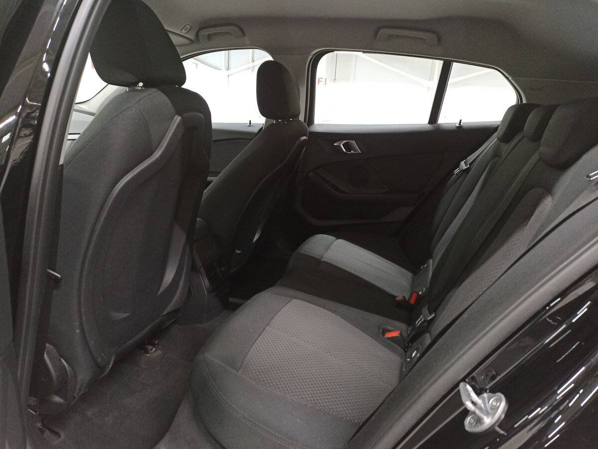 Купить BMW 1 серии 118i, 2019, 111 975 км, фото №12