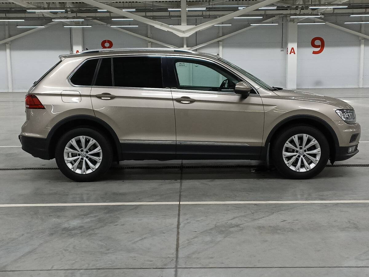 Купить Volkswagen Tiguan, 2017, 203 201 км, фото №4