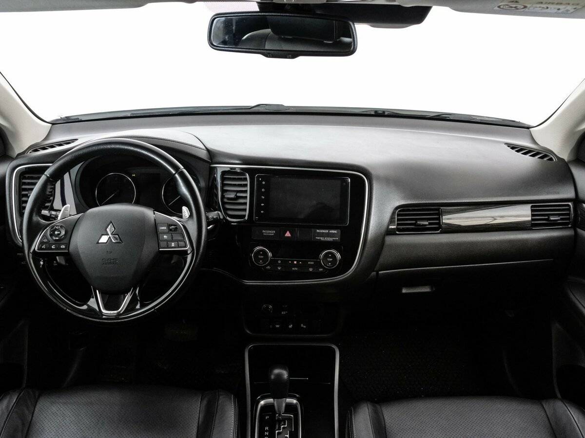 Купить Mitsubishi Outlander III Рестайлинг 2, 2017, 191 296 км, фото №8