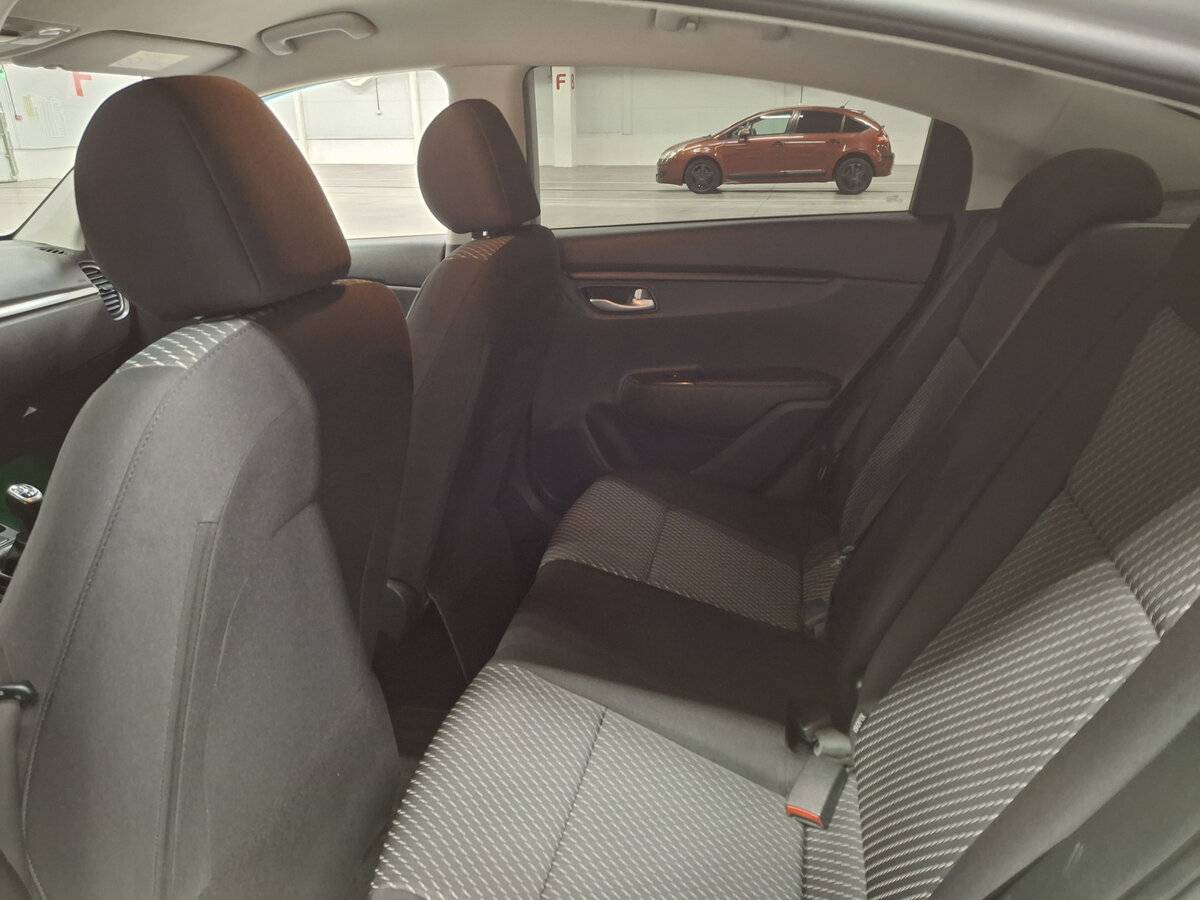 Купить Kia Rio IV, 2017, 180 535 км, фото №12