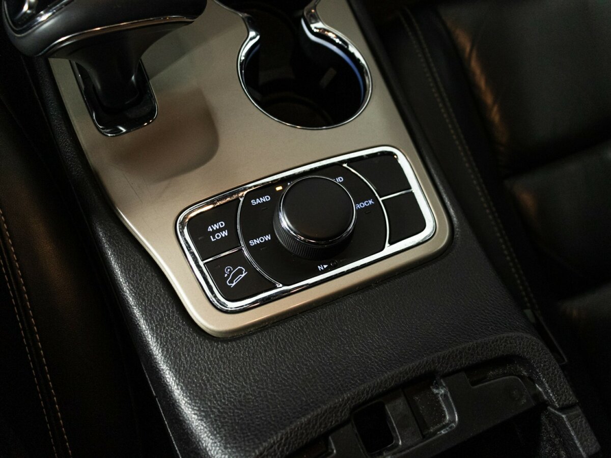 Купить Jeep Grand Cherokee IV (WK2) Рестайлинг, 2015, 126 000 км, фото №20