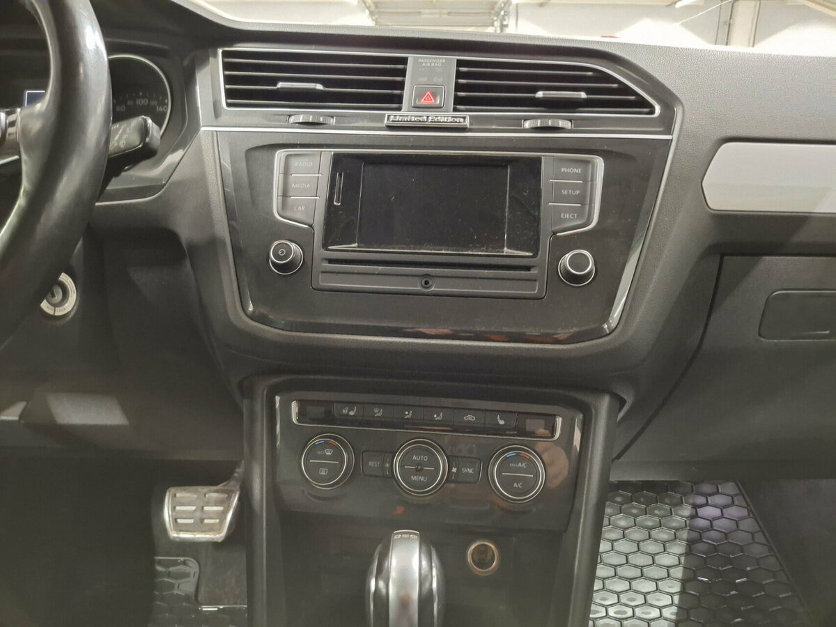 Купить Volkswagen Tiguan II, 2017, 92 511 км, фото №15