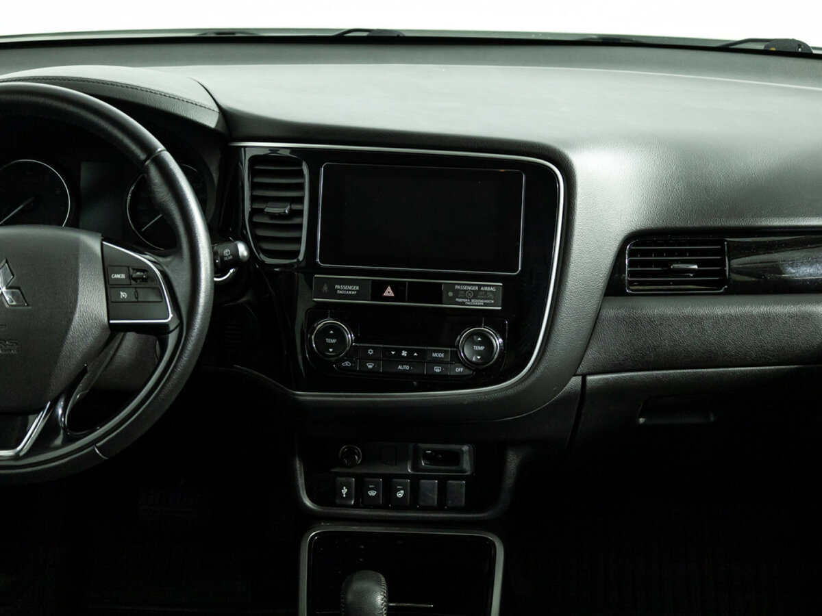Купить Mitsubishi Outlander III Рестайлинг 3, 2018, 63 107 км, фото №12
