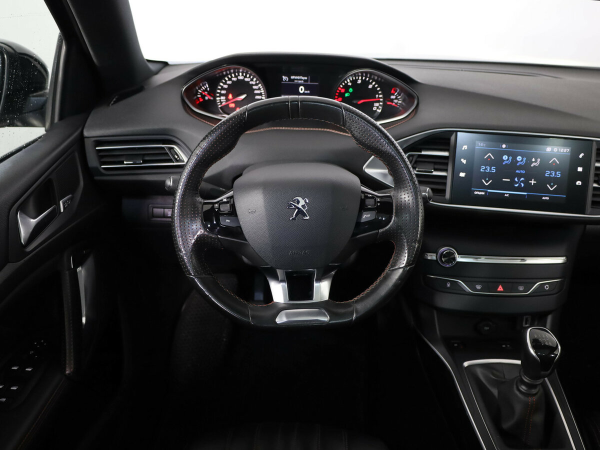 Купить Peugeot 308 II Рестайлинг, 2019, 147 759 км, фото №8