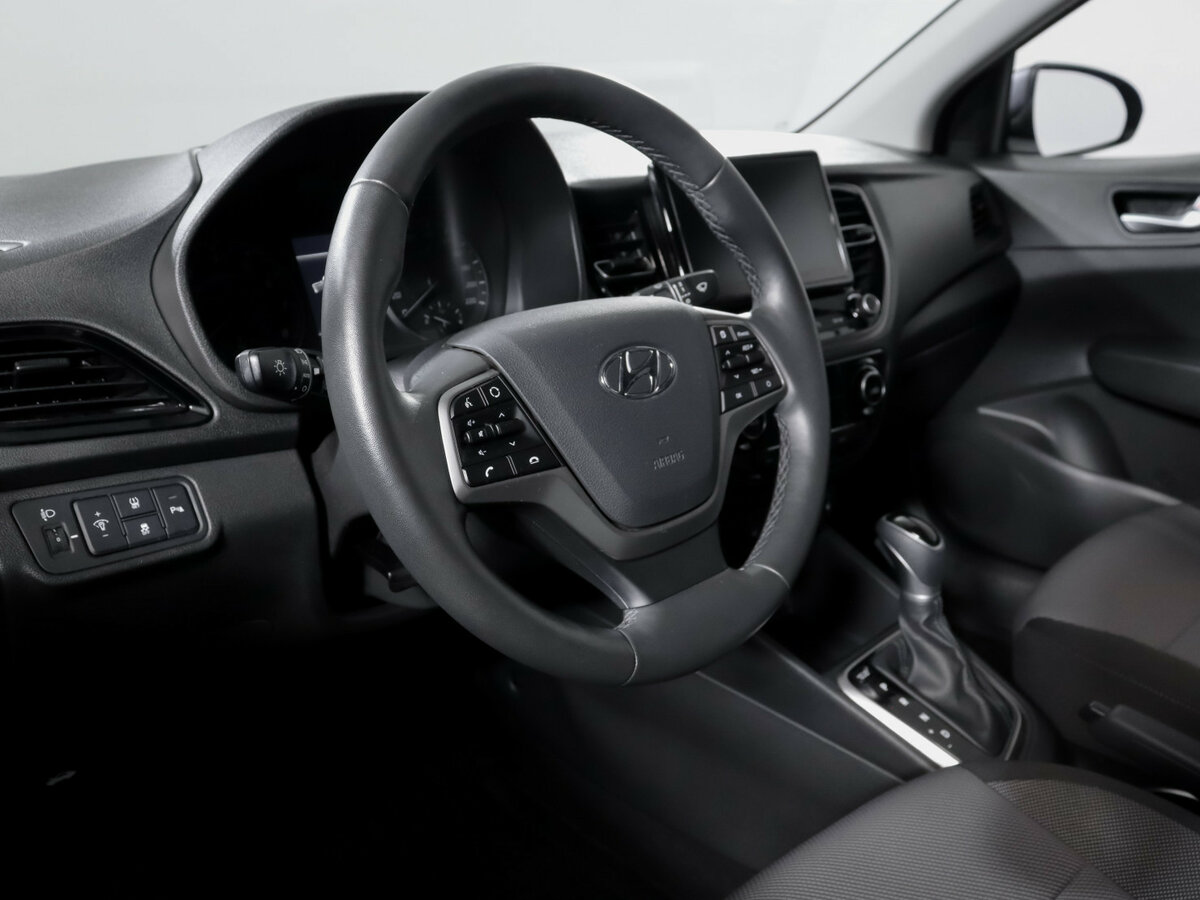 Купить Hyundai Solaris II Рестайлинг, 2021, 61 600 км, фото №12