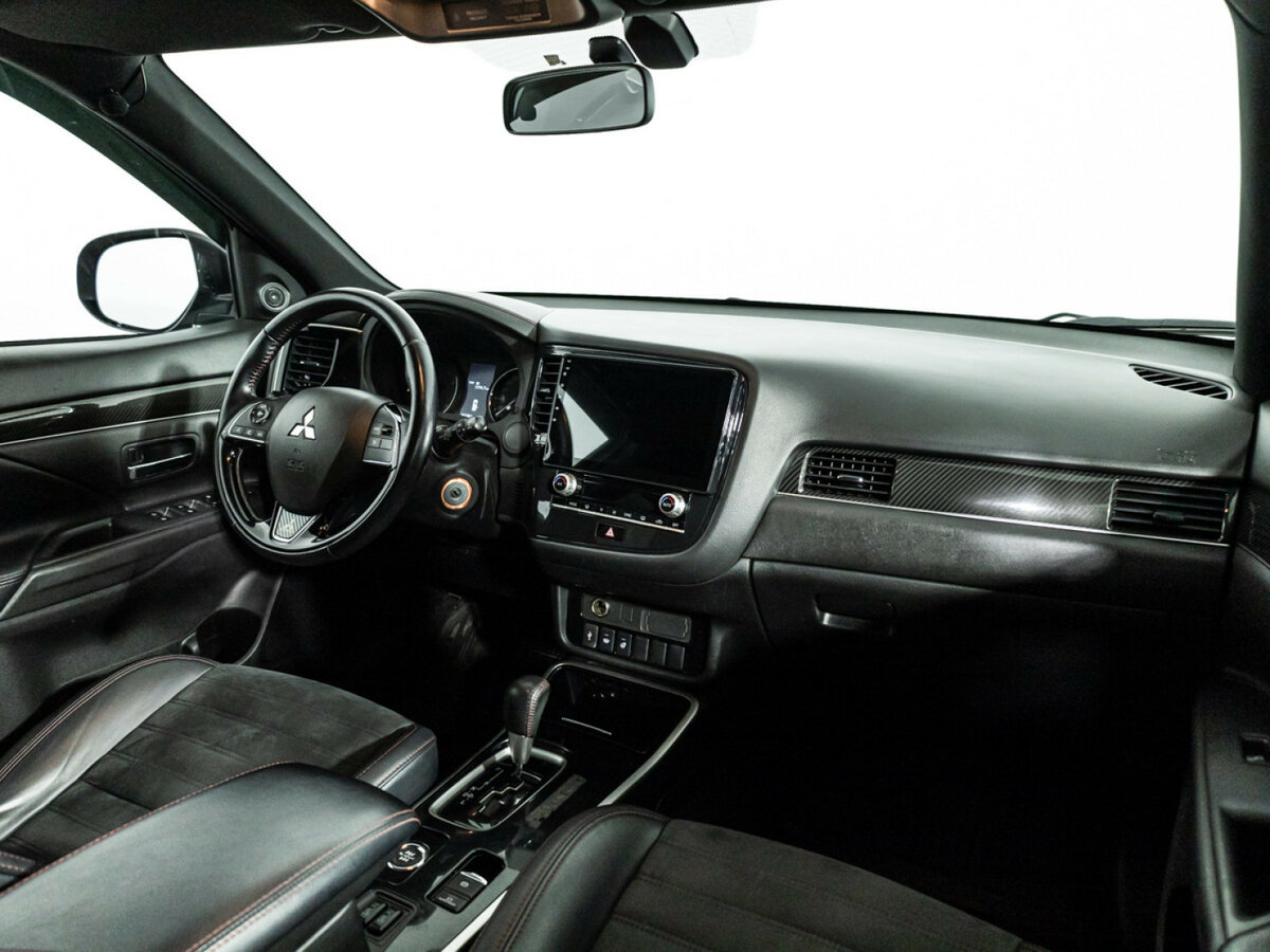 Купить Mitsubishi Outlander III Рестайлинг 3, 2020, 201 777 км, фото №9