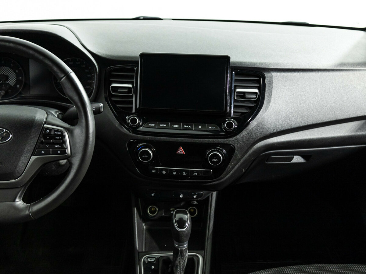 Купить Hyundai Solaris II Рестайлинг, 2021, 82 000 км, фото №14