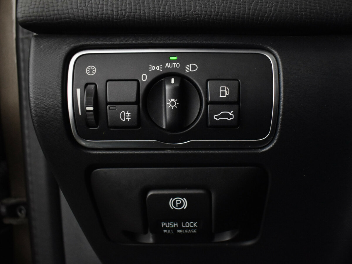 Купить Volvo XC60 I Рестайлинг, 2014, 290 195 км, фото №18