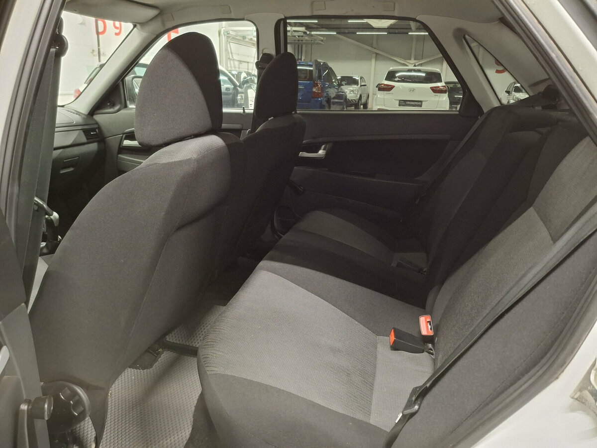 Купить Lada (ВАЗ) Priora I Рестайлинг, 2017, 39 132 км, фото №12